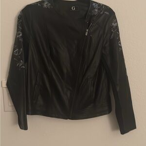 🖤 By Giuliana Faux Leather Jacket — Chic & Timeless 🖤